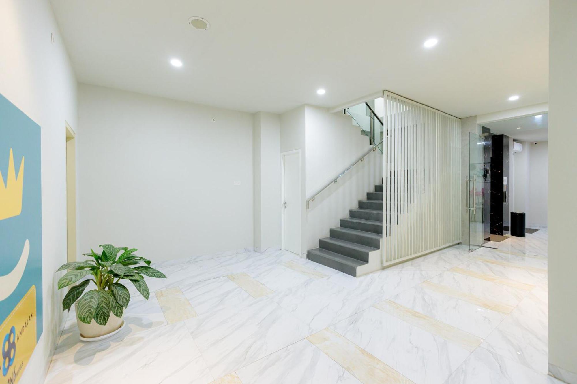 Sans Hotel 88 Andalan Surabaya By Reddoorz Luaran gambar