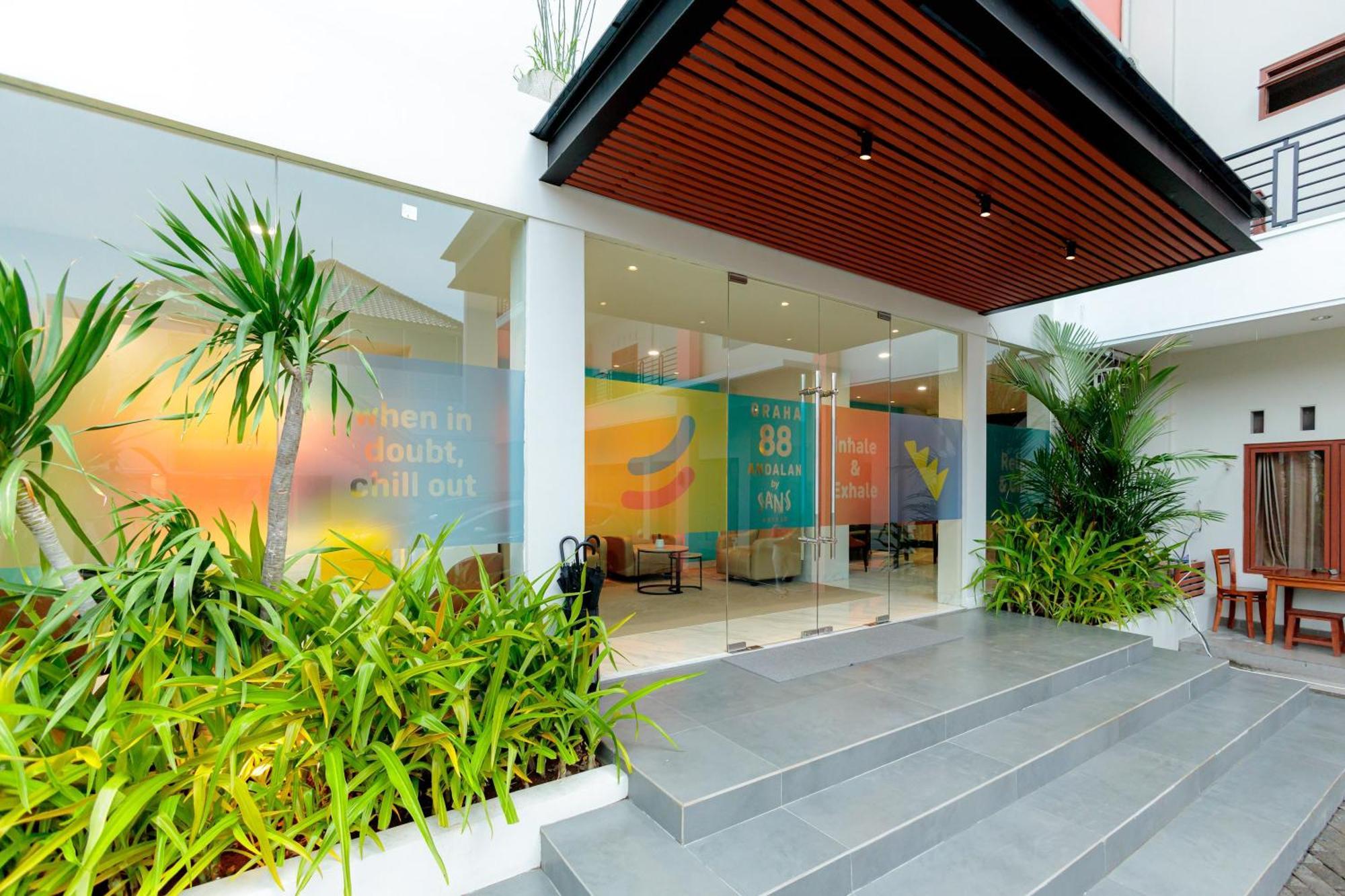 Sans Hotel 88 Andalan Surabaya By Reddoorz Luaran gambar